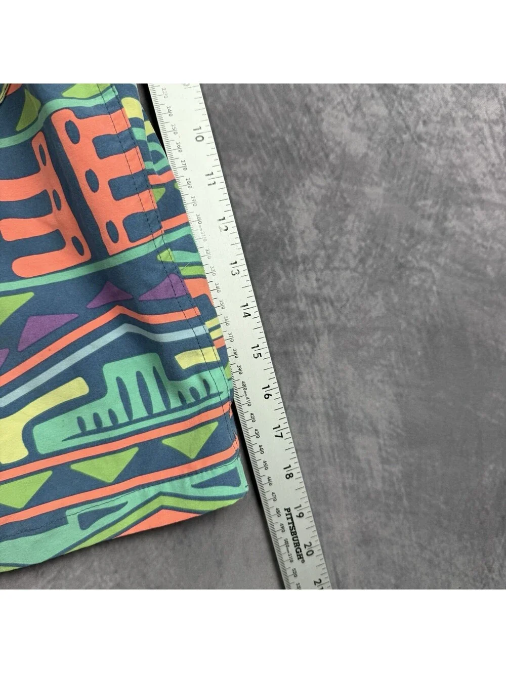 Chubbies Shorts Men L Geometric Print Swim Trunks Board